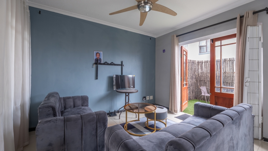 2 Bedroom Property for Sale in Parklands Western Cape
